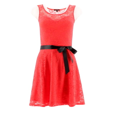 Acheter Robe en dentelle rouge - Femme - Morgan - Taille XS Très bon état - 16,90 € Robe en dentelle rouge - Femme - Morgan - Taille XS Très bon état - reconditionné disponible sur Label Emmaüs
